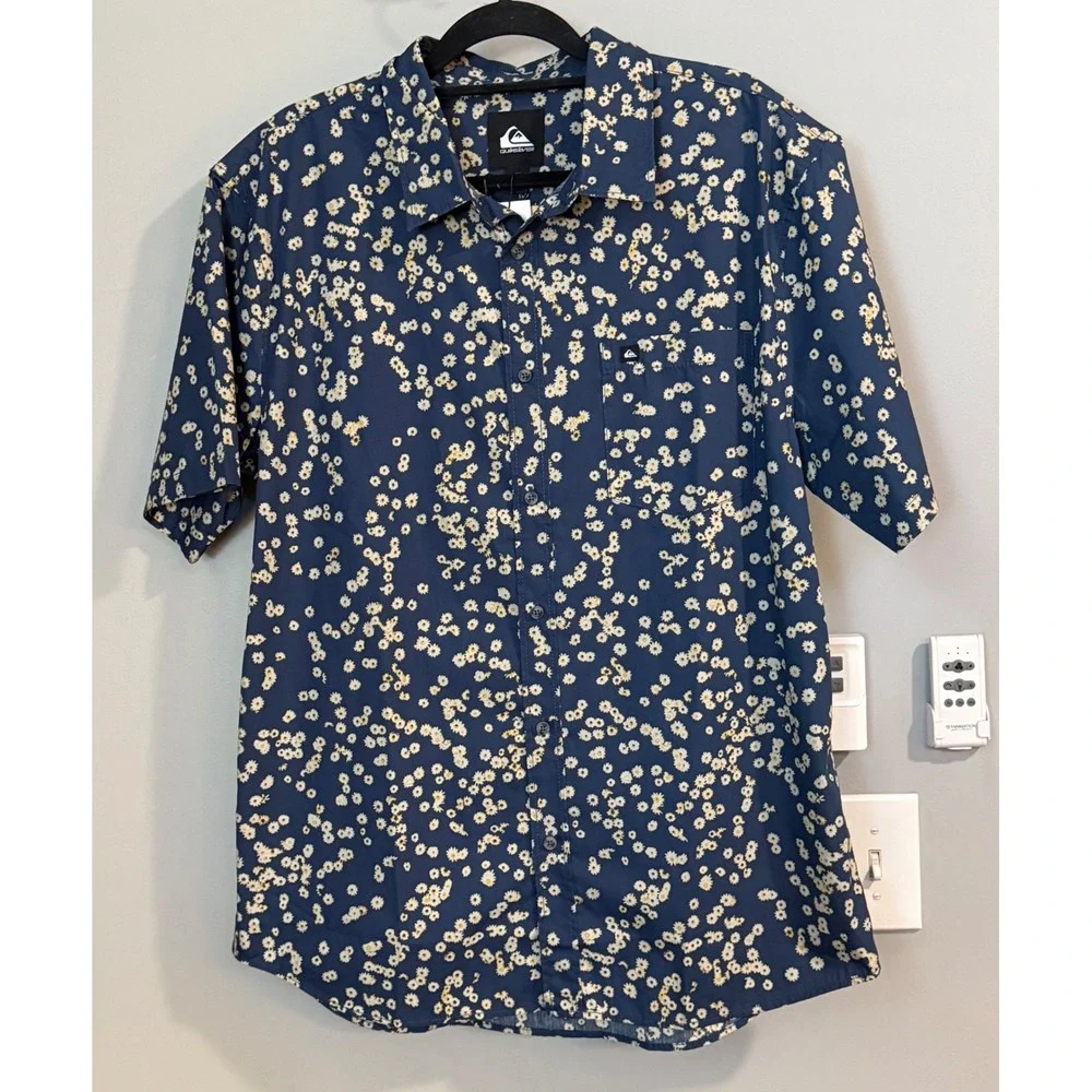 Quiksilver Cosmic Fields Classic SS‎ Button Down Shirt Men's XL Navy Floral